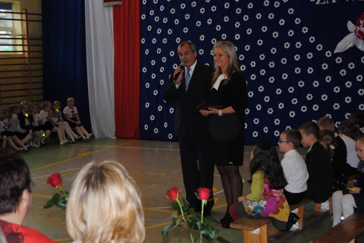 15 ZS3 w Ostrołęce Pasowanie Pierwszaków 2014