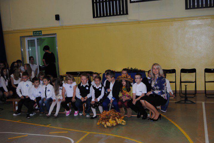3 ZS3 w Ostrołęce Pasowanie Pierwszaków 2014
