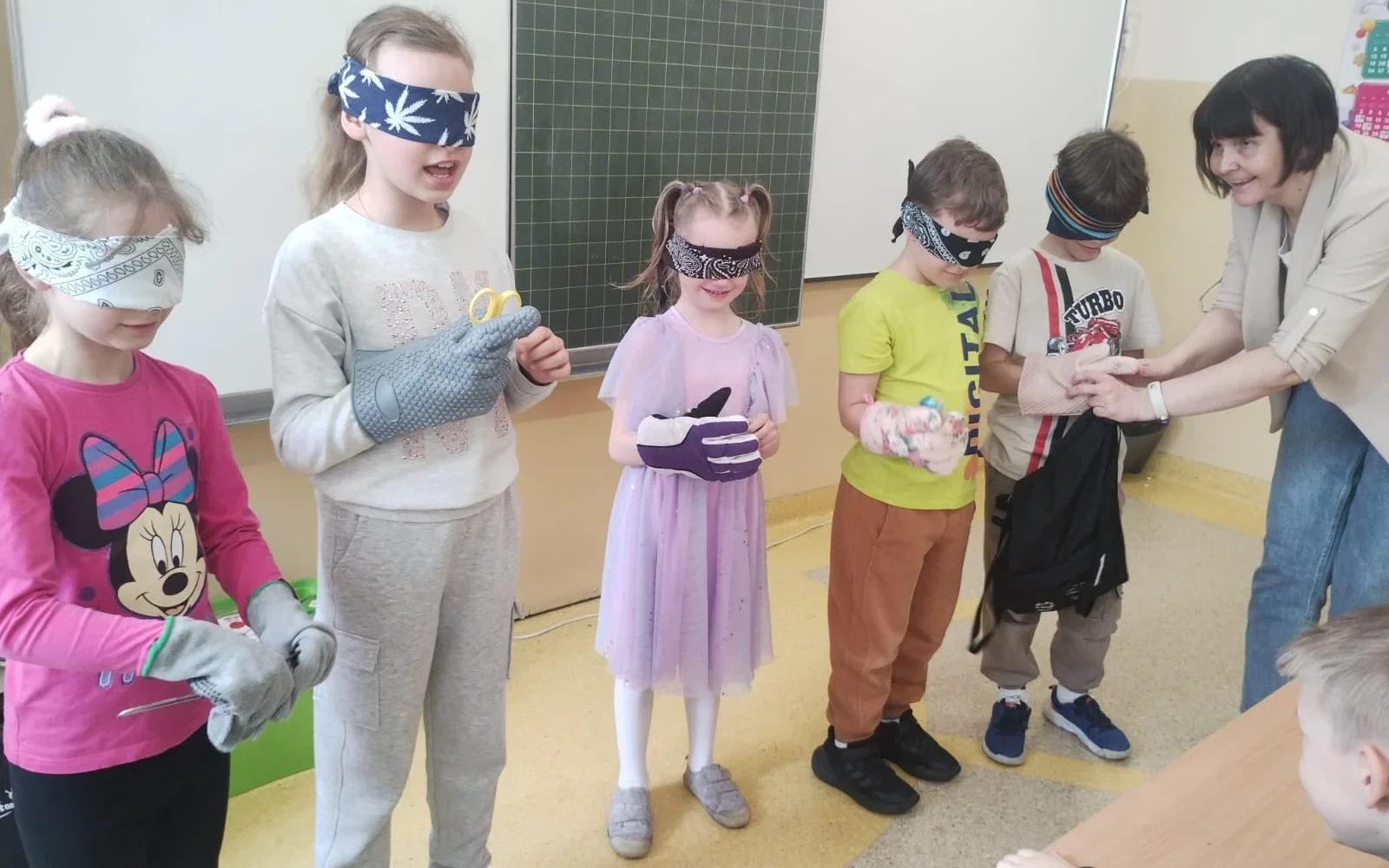 kazdy inny wszyscy rowni 1