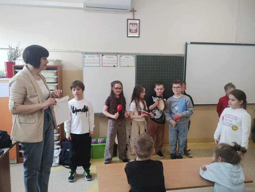 kazdy inny wszyscy rowni 3 